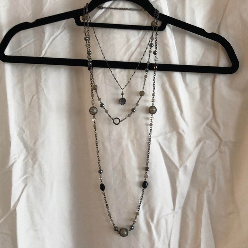 Necklace and earring set